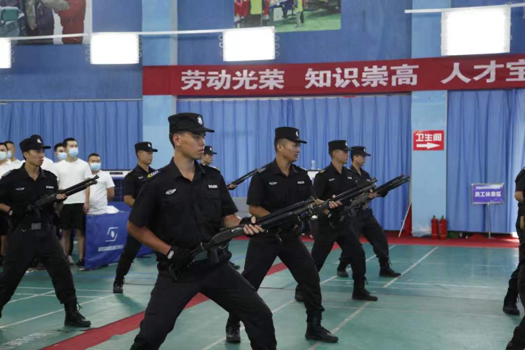 這個盛夏，他們?nèi)计鸨０仓盎稹保? /></div>

						
						<div   id=